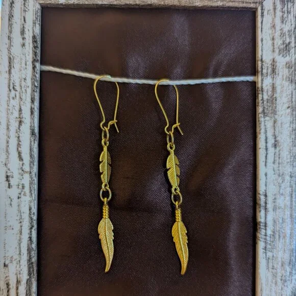Pair of earrings - Picture 1 of 2